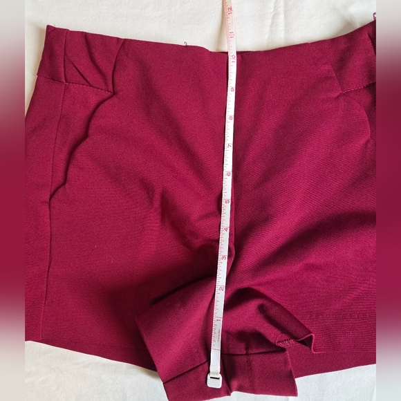 Candie's Womens Red Shorts Size 1, Zipper Closure - Picture 8 of 8